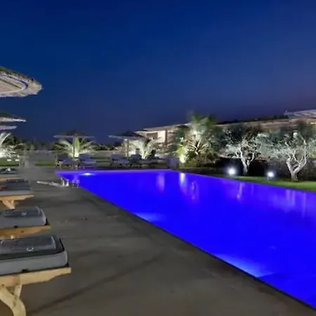 Christoulis 2 Yatak Odali Site Ici Daire بيت للعطل *